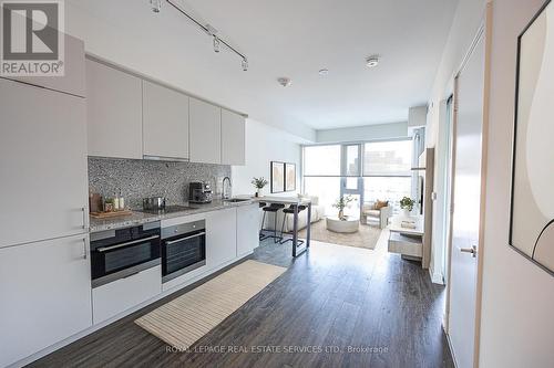 #1812 -158 Front St E, Toronto, ON - Indoor Photo Showing Kitchen