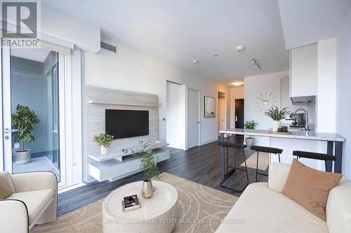 #1812 -158 Front St E, Toronto, ON - Indoor