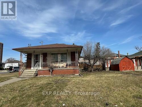 74 William Cragg Drive, Toronto (Downsview-Roding-Cfb), ON - Outdoor With Deck Patio Veranda