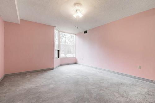2121 Lakeshore Road|Unit #307, Burlington, ON - Indoor Photo Showing Other Room