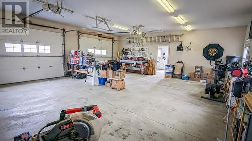 16 Job'S Lane, Hare Bay, NL - Indoor Photo Showing Garage