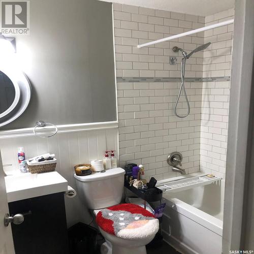 11 Coupland Crescent, Meadow Lake, SK - Indoor Photo Showing Bathroom