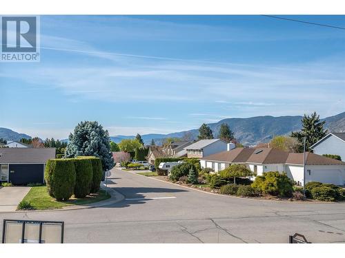 1033 Westminster Avenue E, Penticton, BC - Outdoor With View