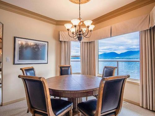 5615 Eagle Bay Road, South Shuswap, BC - Indoor Photo Showing Dining Room