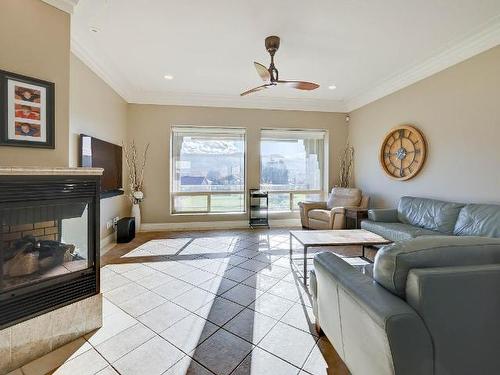 3528 Navatanee Drive, Kamloops, BC - Indoor Photo Showing Living Room With Fireplace