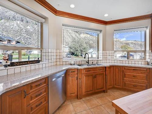 3528 Navatanee Drive, Kamloops, BC - Indoor Photo Showing Kitchen With Double Sink