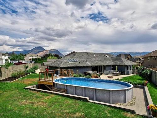 996 Arlington Crt, Kamloops, BC - Outdoor With Above Ground Pool With Backyard
