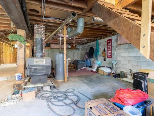 3705 Riverview Ave, Lytton, BC - Indoor Photo Showing Basement