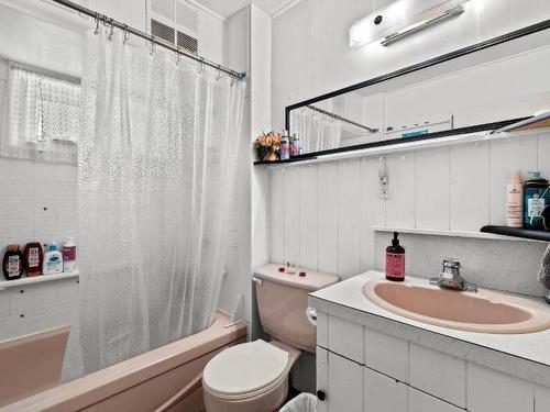 976 Nicola Street, Kamloops, BC - Indoor Photo Showing Bathroom