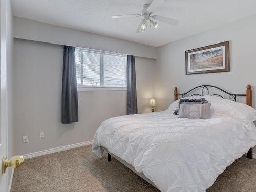 815 Puhallo Drive, Kamloops, BC - Indoor Photo Showing Bedroom