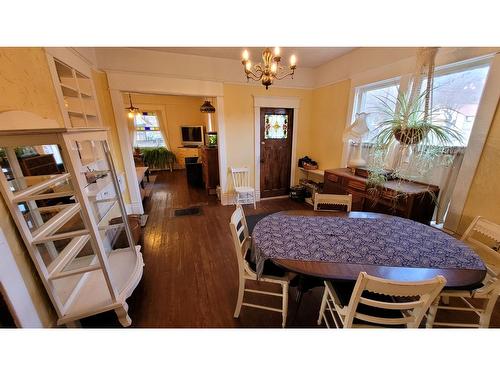 520 75Th Avenue, Grand Forks, BC - Indoor
