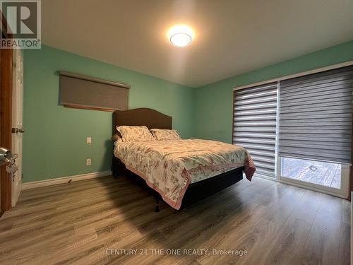 321 Platten Blvd, Scugog, ON - Indoor Photo Showing Bedroom