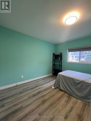 321 Platten Boulevard, Scugog, ON - Indoor Photo Showing Bedroom