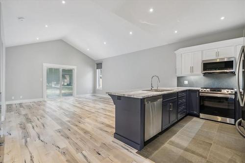 140 Lafayette Street E, Jarvis, ON - Indoor Photo Showing Kitchen With Stainless Steel Kitchen