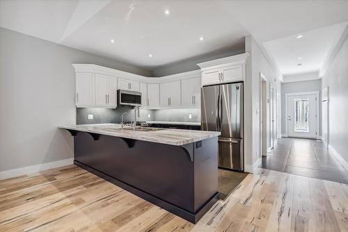 140 Lafayette Street E, Jarvis, ON - Indoor Photo Showing Kitchen With Stainless Steel Kitchen With Upgraded Kitchen