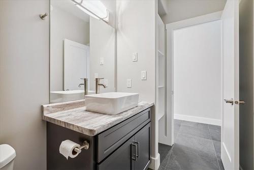 140 Lafayette Street E, Jarvis, ON - Indoor Photo Showing Bathroom