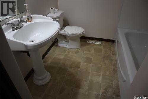 130 Skye Drive, Colonsay, SK - Indoor Photo Showing Bathroom