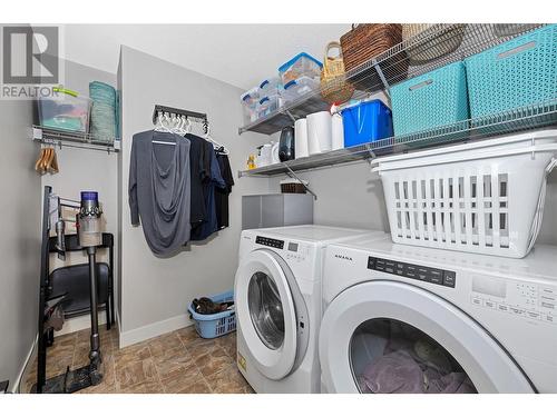 3780 Schubert Road Road Unit# 247, Armstrong, BC - Indoor Photo Showing Laundry Room