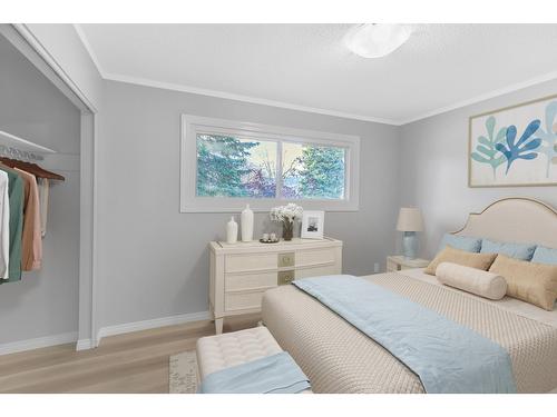 1216 3Rd Avenue S, Cranbrook, BC - Indoor Photo Showing Bedroom