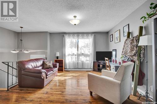 314 113Th Street W, Saskatoon, SK - Indoor Photo Showing Living Room