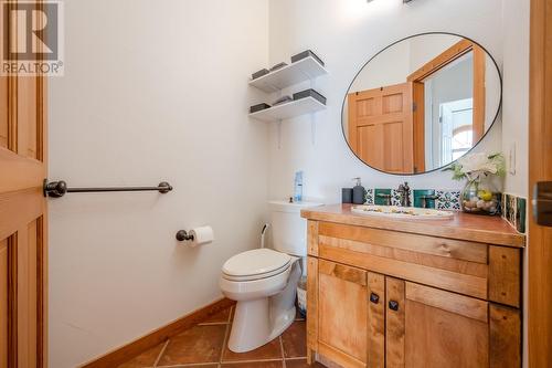 315 Sudbury Avenue, Penticton, BC - Indoor Photo Showing Bathroom