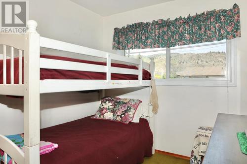 6453 Park Drive, Oliver, BC - Indoor Photo Showing Bedroom