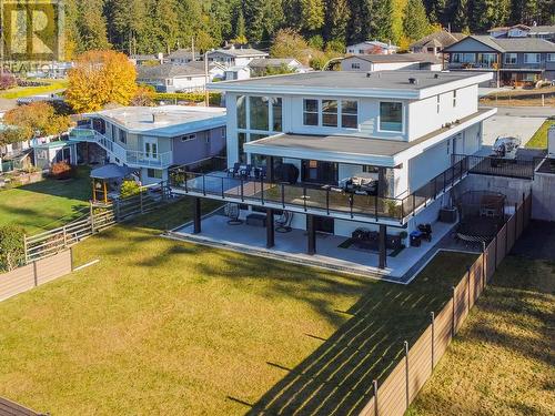 3551 Selkirk Ave, Powell River, BC - Outdoor With Deck Patio Veranda