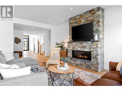 3055 Shaleview Drive, West Kelowna, BC - Indoor Photo Showing Living Room With Fireplace