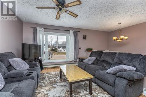 132 Mecca Dr, Moncton, NB - Indoor Photo Showing Living Room