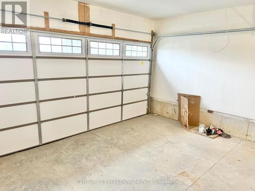 43 Beretta Street, Tillsonburg, ON - Indoor Photo Showing Garage