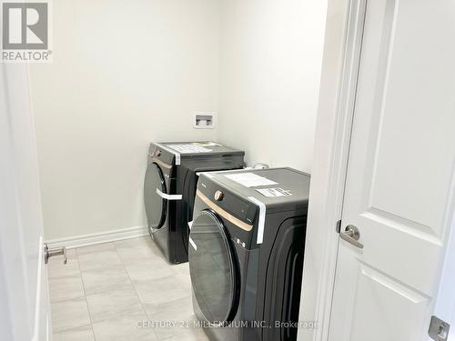 43 Beretta Street, Tillsonburg, ON - Indoor Photo Showing Laundry Room
