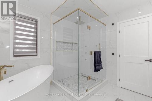 2 Currie Drive, Puslinch, ON - Indoor Photo Showing Bathroom