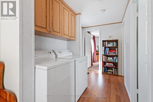 43 Water St, Puslinch, ON - Indoor Photo Showing Laundry Room
