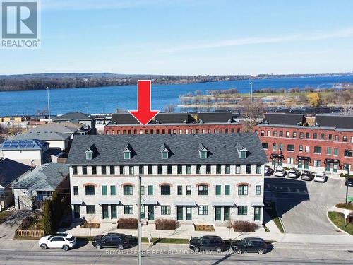 5 - 290 Barton Street W, Hamilton, ON - Outdoor With Body Of Water