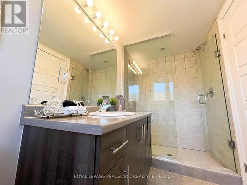 5 - 290 Barton Street W, Hamilton, ON - Indoor Photo Showing Bathroom
