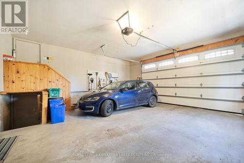 28 Golf Club Crescent, Kawartha Lakes, ON - Indoor Photo Showing Garage