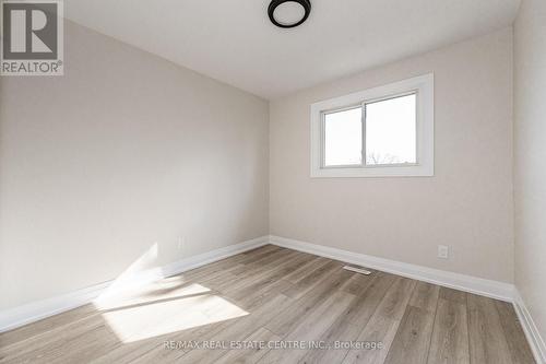 46 Onslow Crt, Oakville, ON - Indoor Photo Showing Other Room