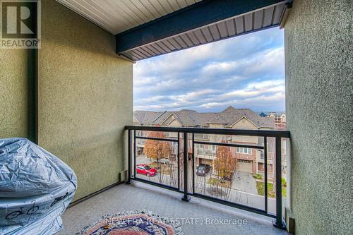 #405 -3070 Rotary Way, Burlington, ON - Outdoor With Balcony With Exterior