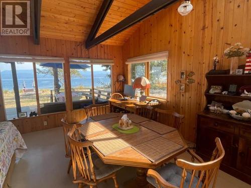 940 Hanson Lane, Savary Island, BC - Indoor Photo Showing Dining Room