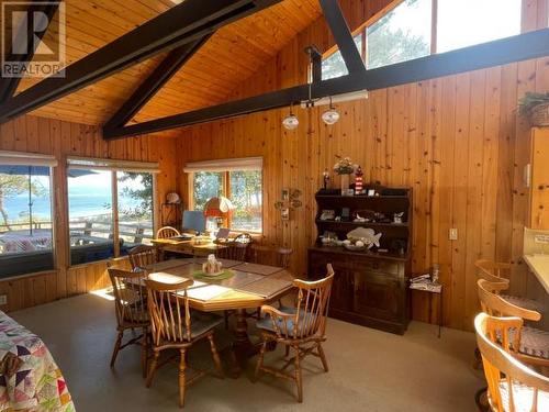 940 Hanson Lane, Savary Island, BC - Indoor Photo Showing Dining Room