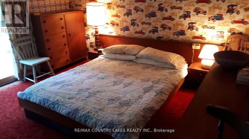 B40440 Shore Road, Brock, ON - Indoor Photo Showing Bedroom