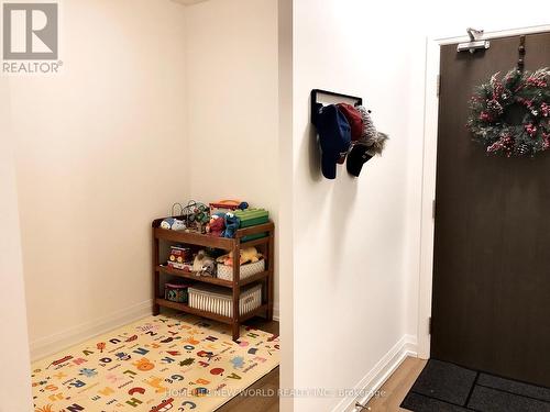 #416 -7171 Yonge St, Markham, ON - Indoor Photo Showing Other Room