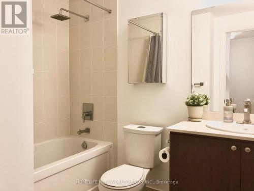 #416 -7171 Yonge St, Markham, ON - Indoor Photo Showing Bathroom
