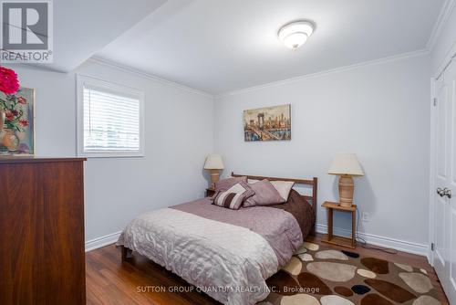 328 Robinson Rd, Wasaga Beach, ON - Indoor Photo Showing Bedroom