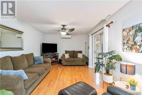 97 Hearne Street, Fredericton, NB - Indoor Photo Showing Living Room