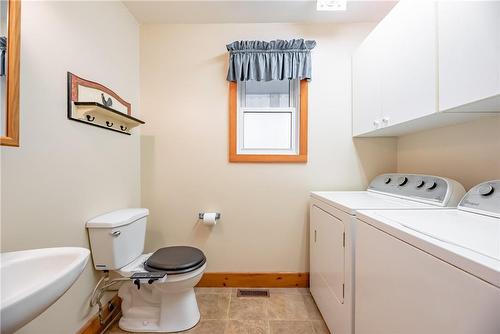 3 Phelps Avenue, Grimsby, ON - Indoor Photo Showing Bathroom