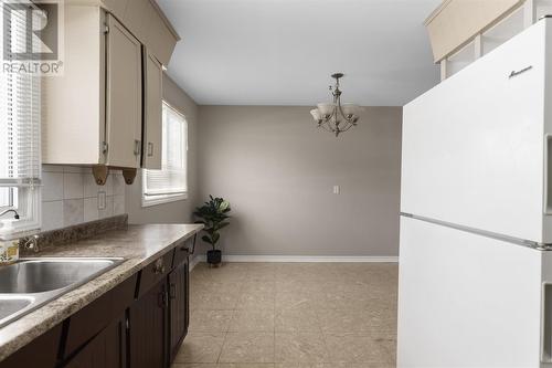 25 South Market St, Sault Ste. Marie, ON - Indoor Photo Showing Kitchen