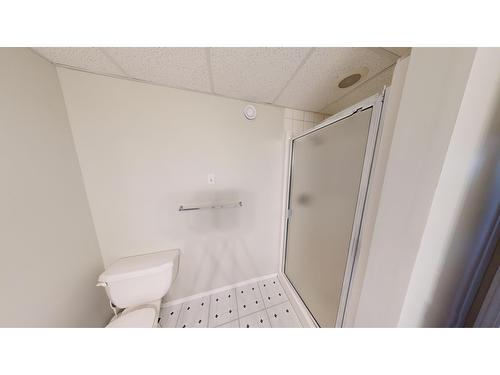 1857 Kirk Road, Cranbrook, BC - Indoor Photo Showing Bathroom