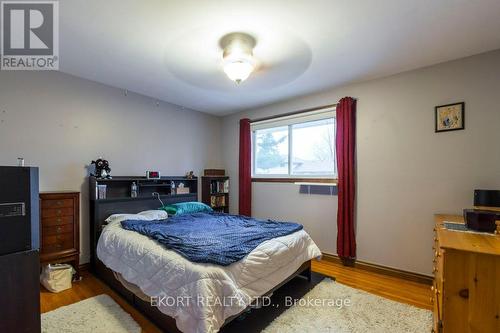 646 Bridge Street E, Belleville, ON - Indoor Photo Showing Bedroom