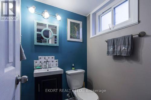 646 Bridge St E, Belleville, ON - Indoor Photo Showing Bathroom